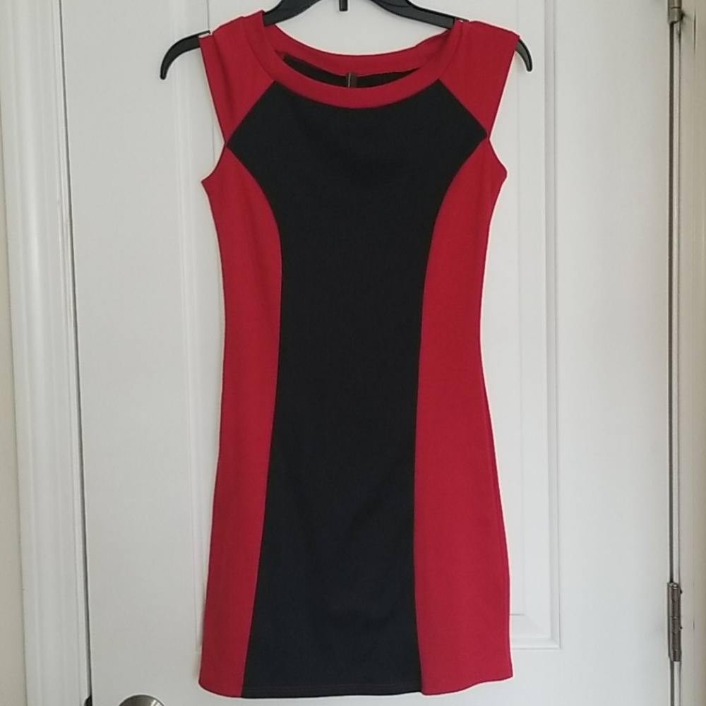 Sleeveless dress